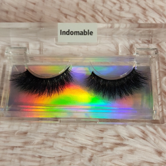 Eyelashes - Picture 7 of 8